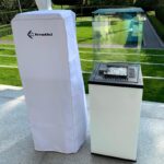 Biały (logo czarne) pokrowiec do ogrzewacza Patio Kratki