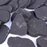 Płatki dekoracyjne do kominków gazowych czarne Kratki