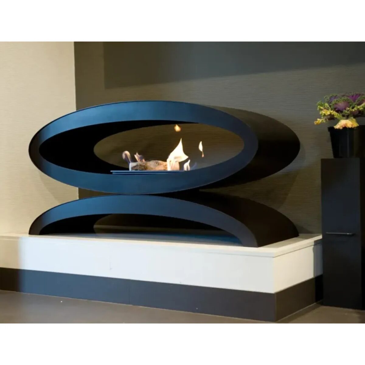 Biokominek wolnostojący Meru na podstawie Kami